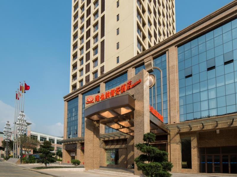 Vienna Classic Hotel Dongguan Changan Xiandai Esterno foto